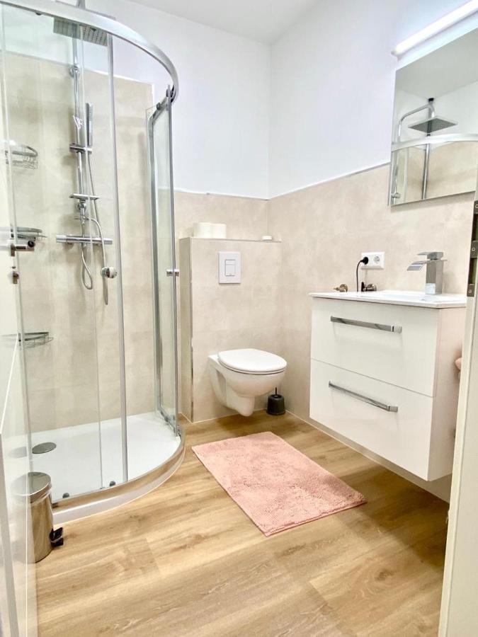 Wohnung Im Erdgeschoss Bietigheim-Bissingen Exteriör bild